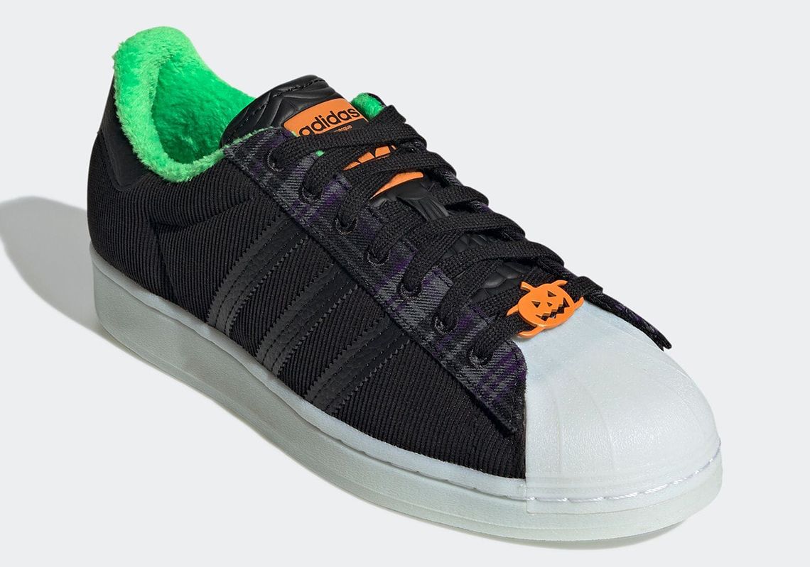Photo: Sneaker News