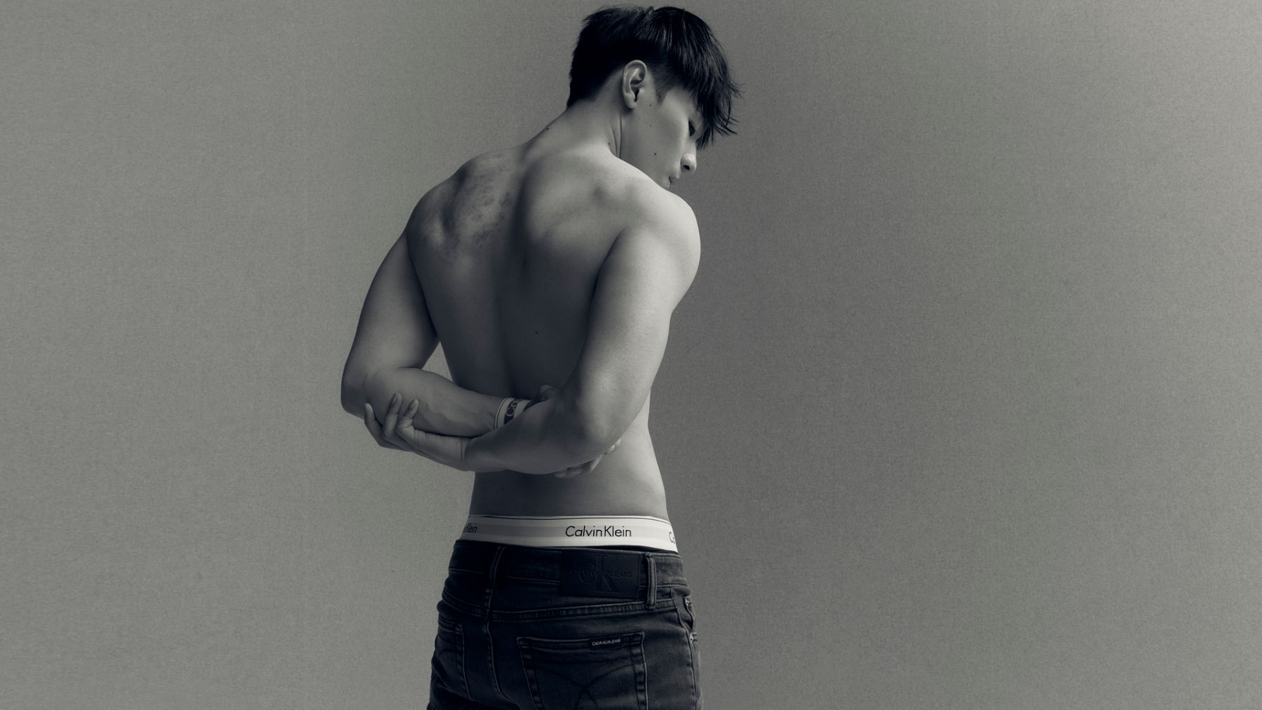 Calvin Klein X Ian陳卓賢@Mirror廣告照