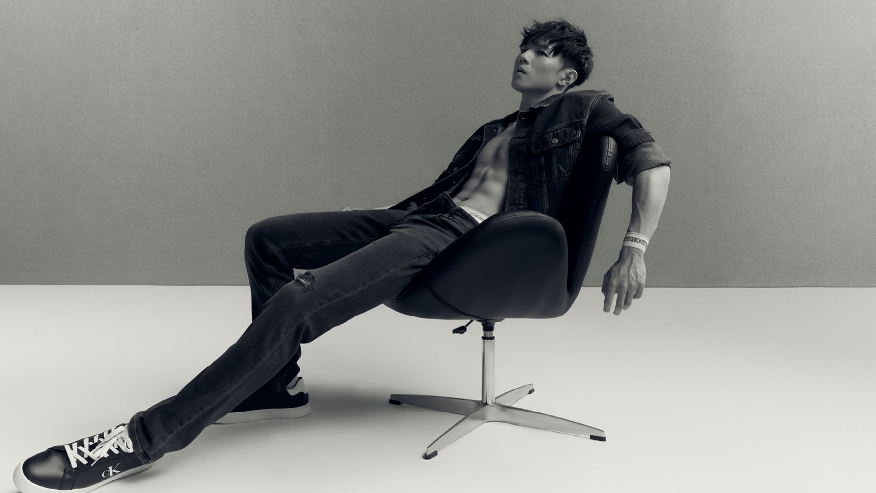 Calvin Klein X Ian陳卓賢@Mirror廣告照