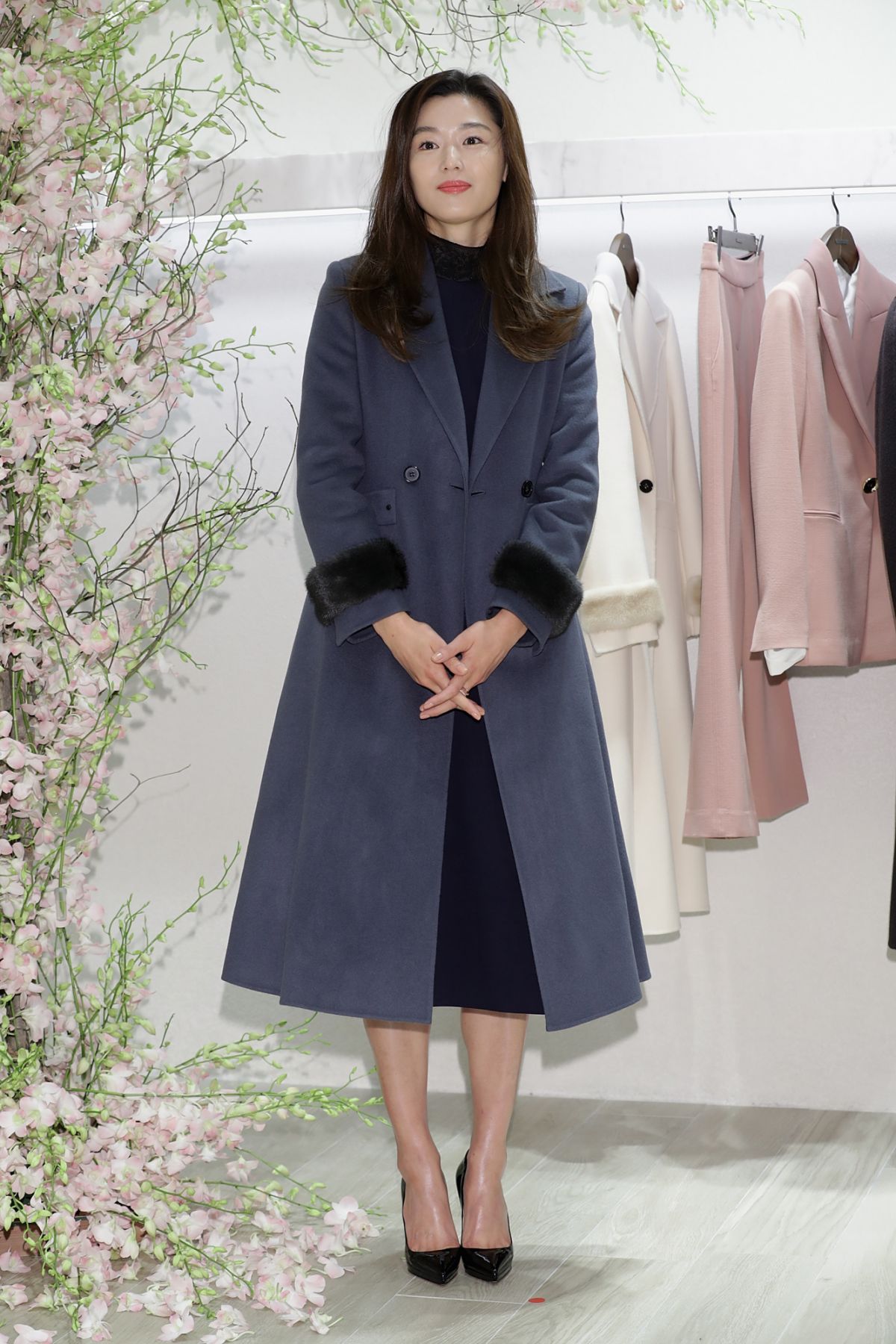 SEOUL, SOUTH KOREA - NOVEMBER 16: Actress Jeon Ji-Hyun, known as Gianna Jun attends the 'MICHAA' 2018 Winter Icon Collection Launch at the Hyundai Department Store on November 16, 2018 in Seoul, South Ko (Photo by Han Myung-Gu/WireImage)