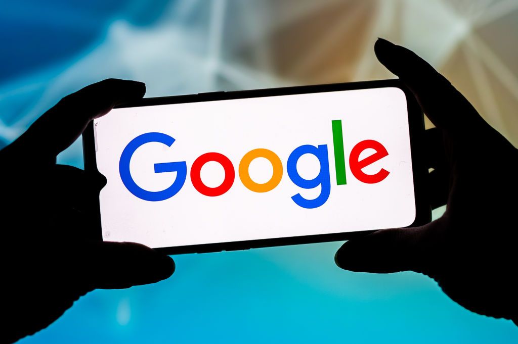 POLAND - 2021/09/23: In this photo illustration a Google logo seen displayed on a smartphone. (Photo Illustration by Mateusz Slodkowski/SOPA Images/LightRocket via Getty Images)