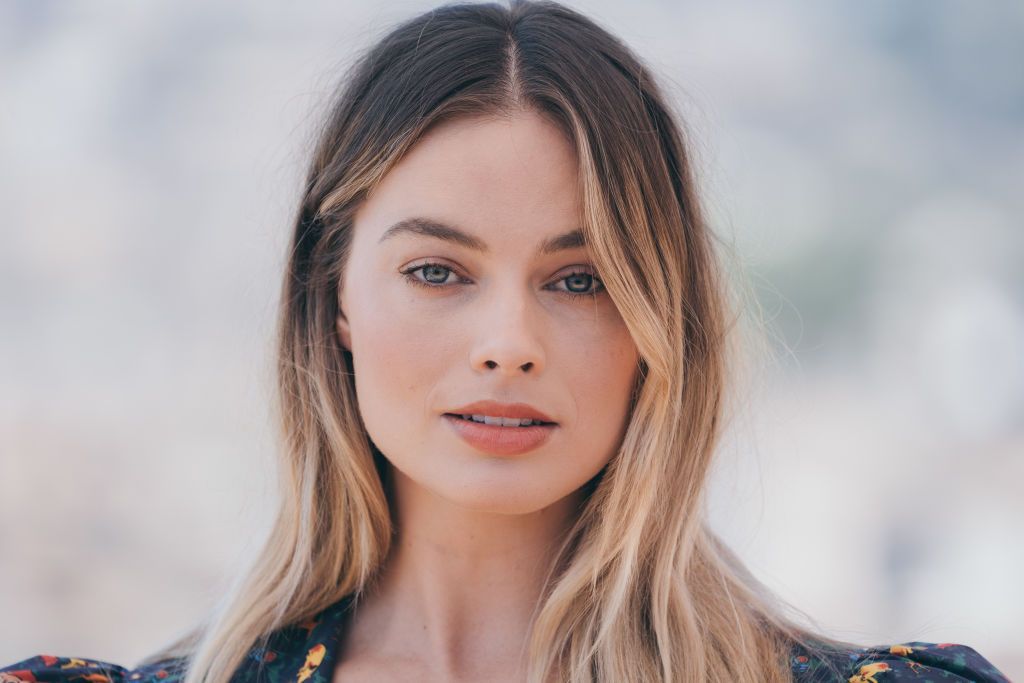 Margat Robbie attends the photocall of the movie "Once Upon a time in Hollywood" at Hotel De La Ville on August 03, 2019 in Rome, Italy.  (Photo by Luca Carlino/NurPhoto via Getty Images)