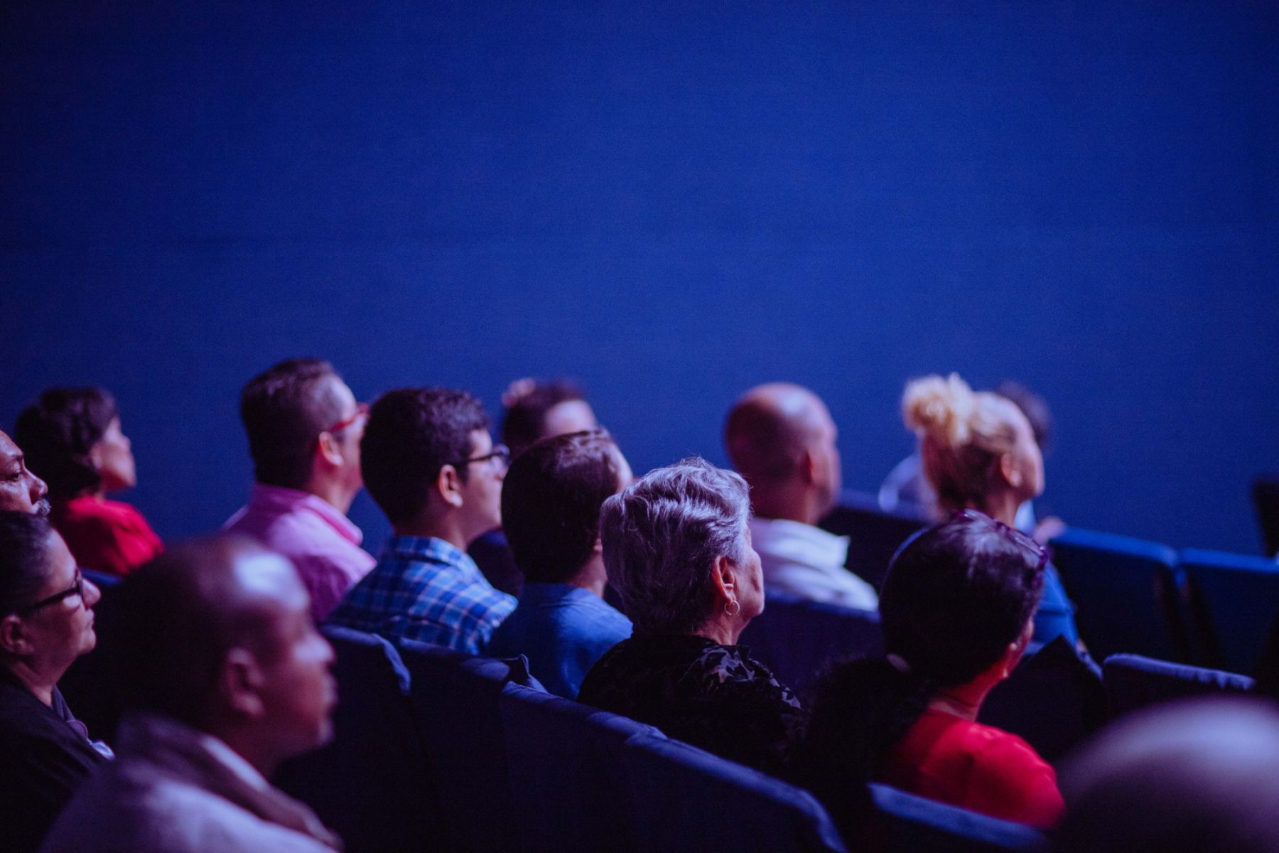 Here are polite behaviours moviegoers must follow inside the theatre (Photo:Luis Quintero/Pexels)