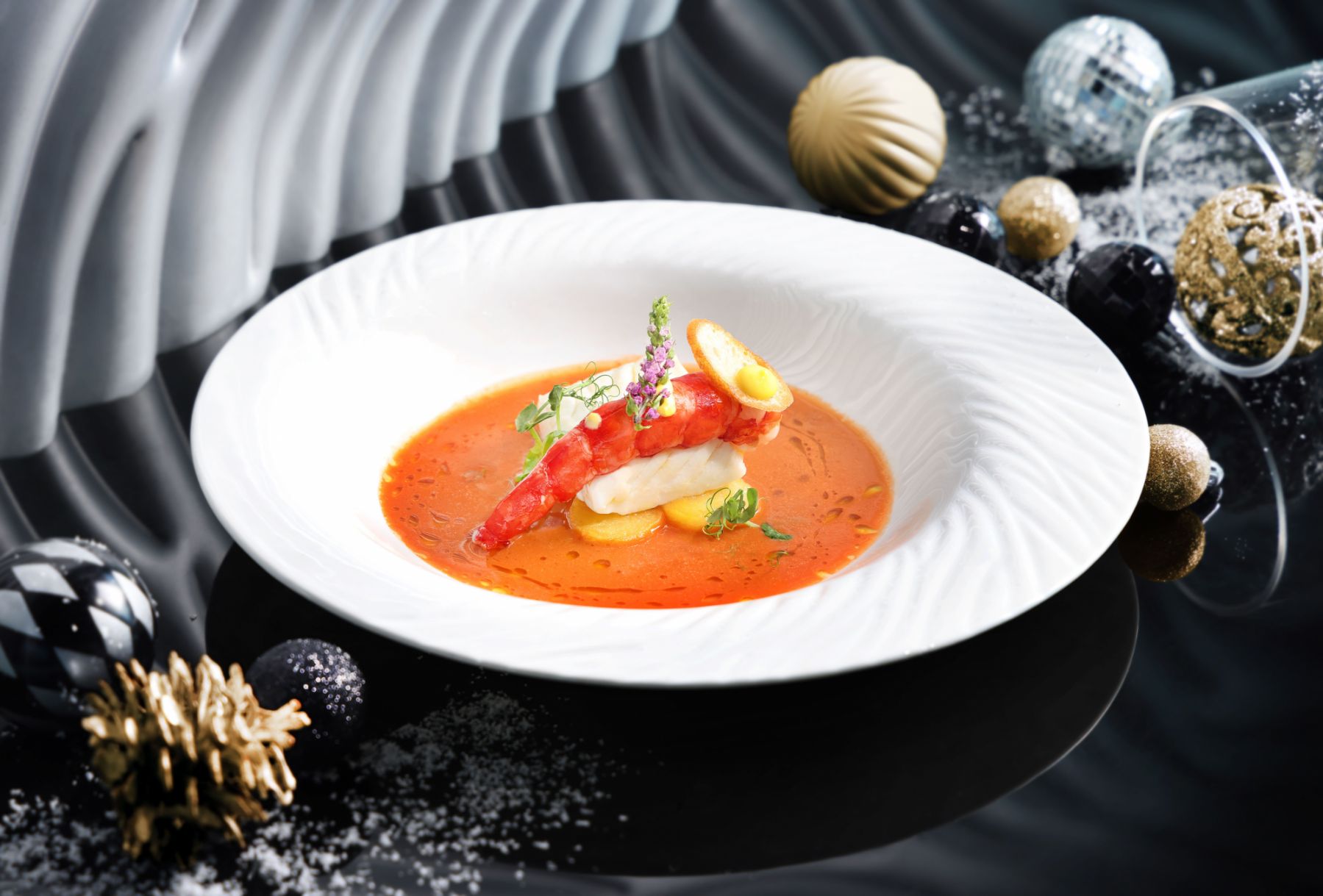 christmas dinners and lunches in hong kong 2021 - peninsula hong kong felix