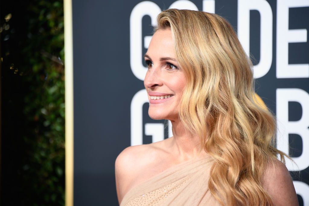 BEVERLY HILLS, CA - JANUARY 06: Julia Roberts attends the 76th Annual Golden Globe Awards at The Beverly Hilton Hotel on January 6, 2019 in Beverly Hills, California.  (Photo by Frazer Harrison/Getty Images)