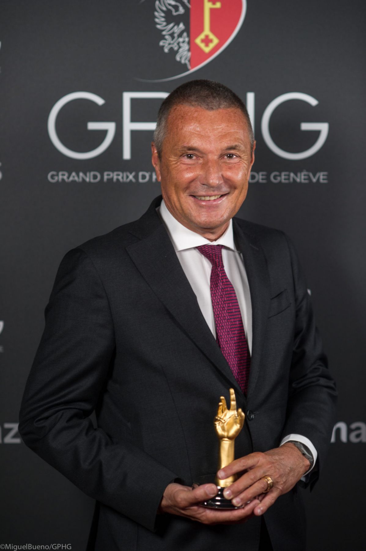 Jean-Christophe Babin, CEO of Bulgari, with “Aiguille d'Or" award