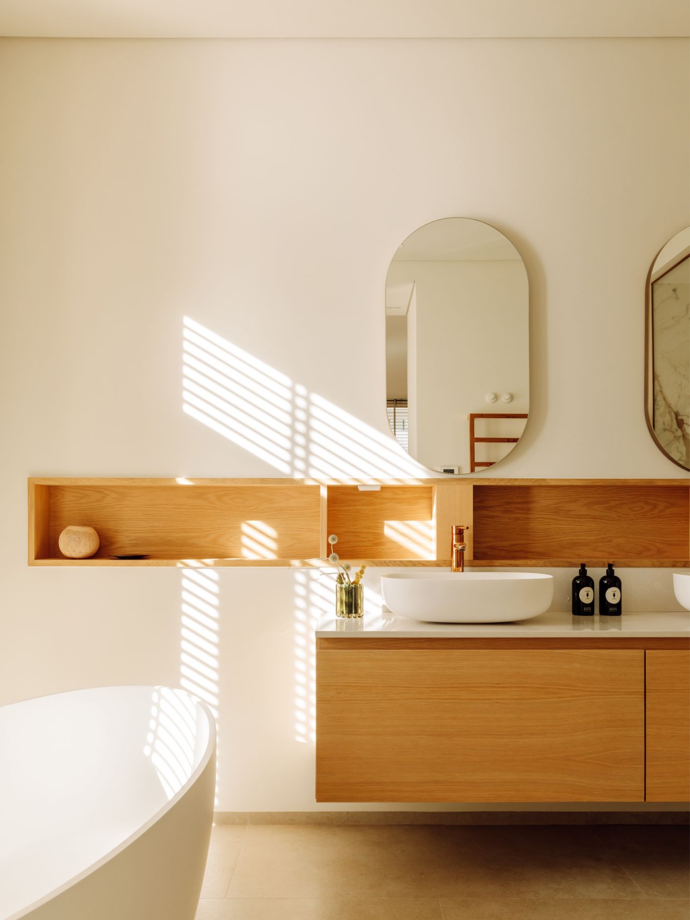 The modern bathroom embodies a peaceful atmosphere