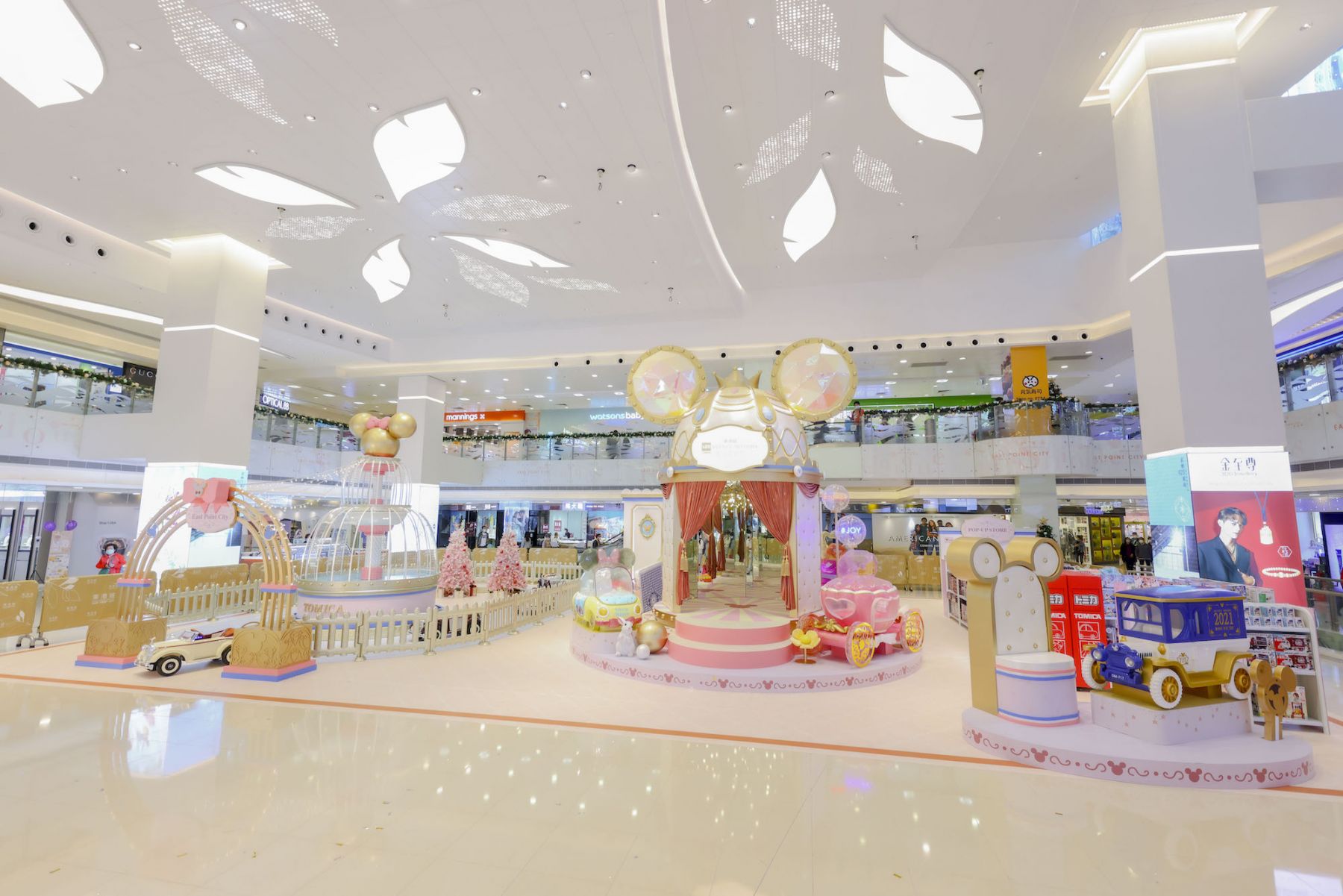 東港城「TOMICA DISNEY MOTORS 聖誕夢樂園」