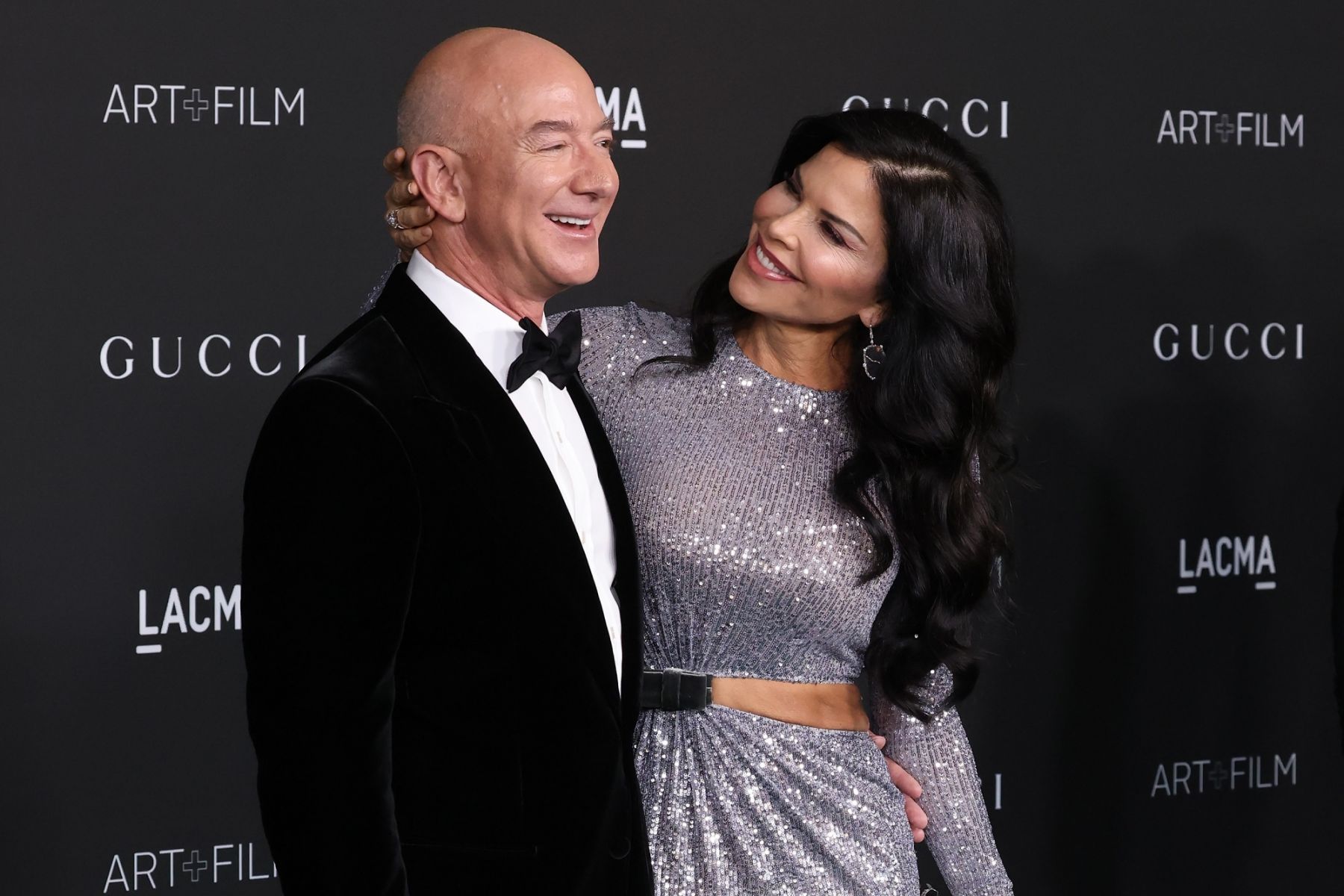 LOS ANGELES, CALIFORNIA - NOVEMBER 06: Jeff Bezos and Lauren Sanchez attend the 2021 LACMA Art + Film Gala presented by Gucci at Los Angeles County Museum of Art on November 06, 2021 in Los Angeles, California. (Photo by Taylor Hill/WireImage)