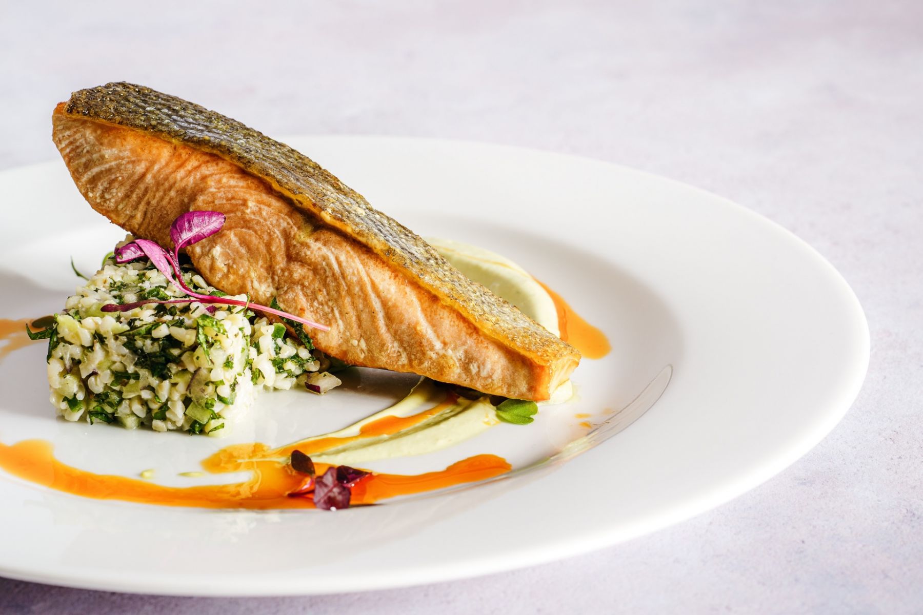Indulge guilt-free with these delicious salmon dishes (Photo: Sebastian Coman Photography Co / Unsplash)