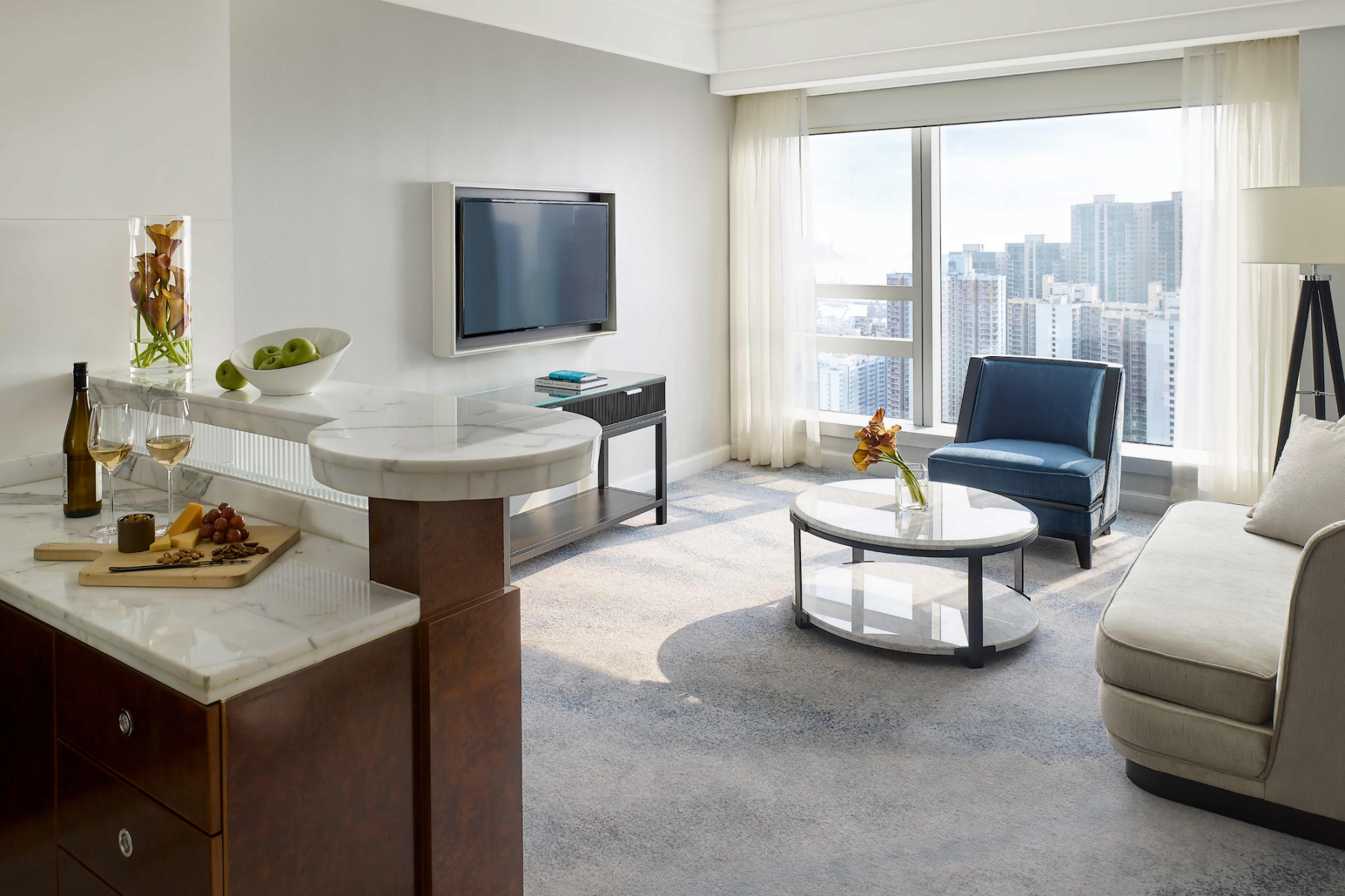 2. One-bedroom Suite with Kitchen 高級套房連廚房