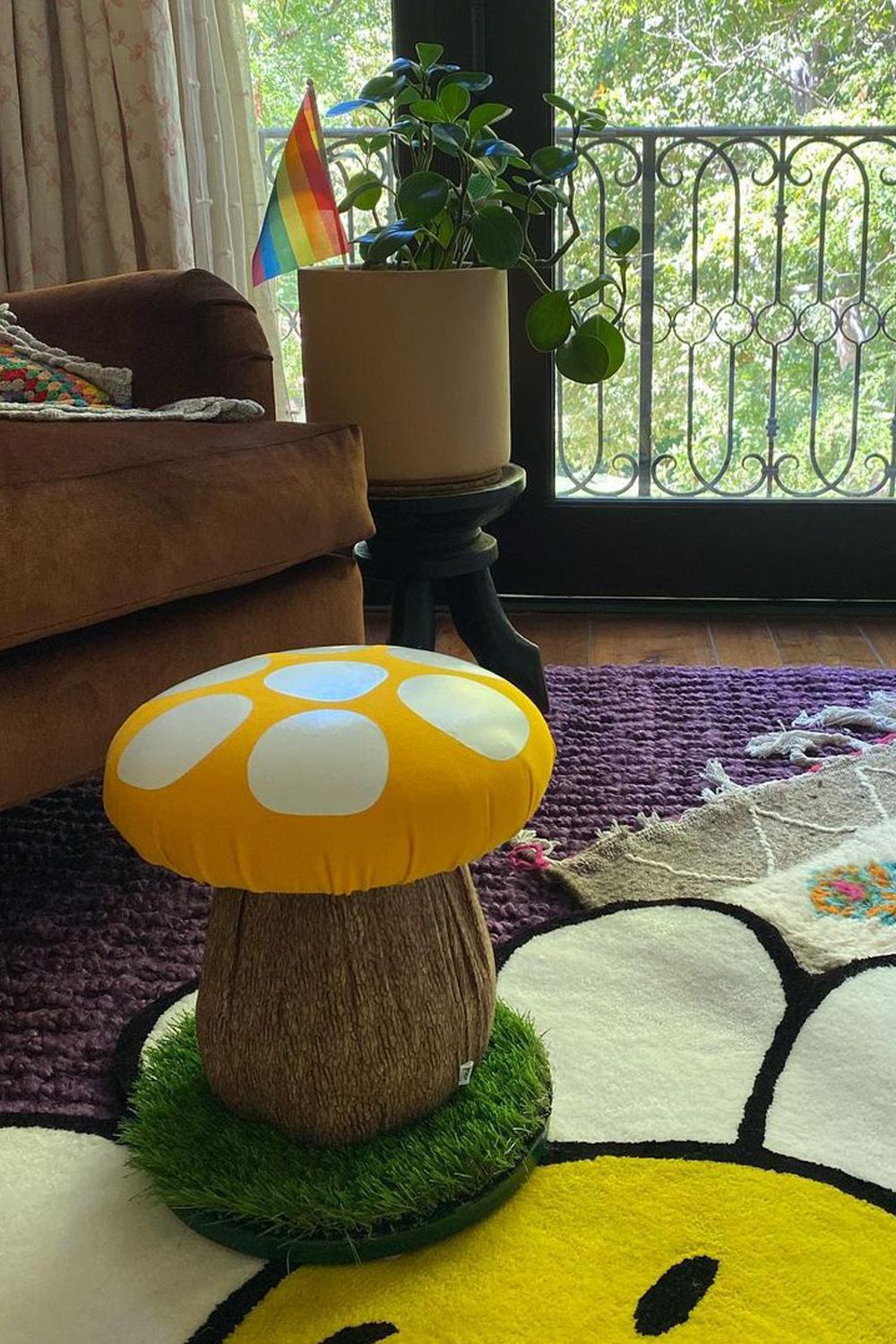 The singer also layered the space with colourful rugs and playful stools (Image: Halsey/@halsey)