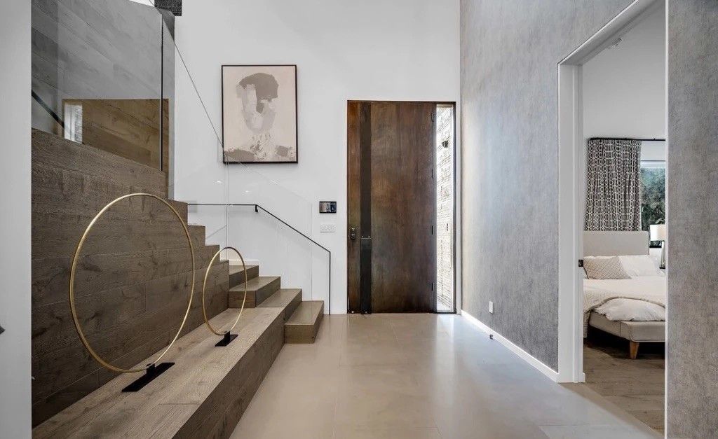 Photo: Courtesy of Redfin