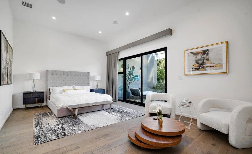 Photo: Courtesy of Redfin