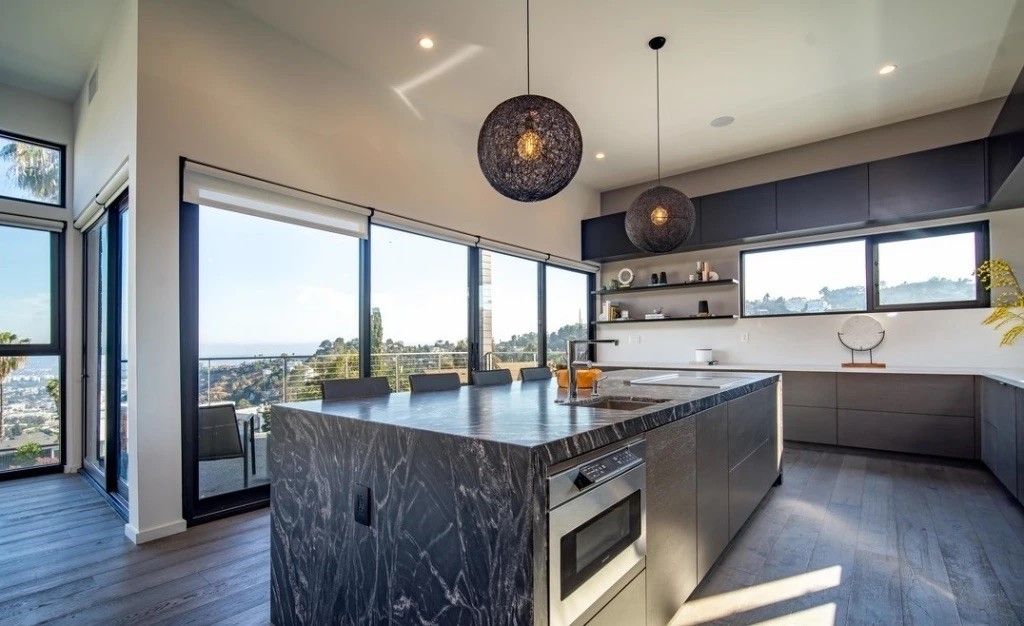 Photo: Courtesy of Redfin