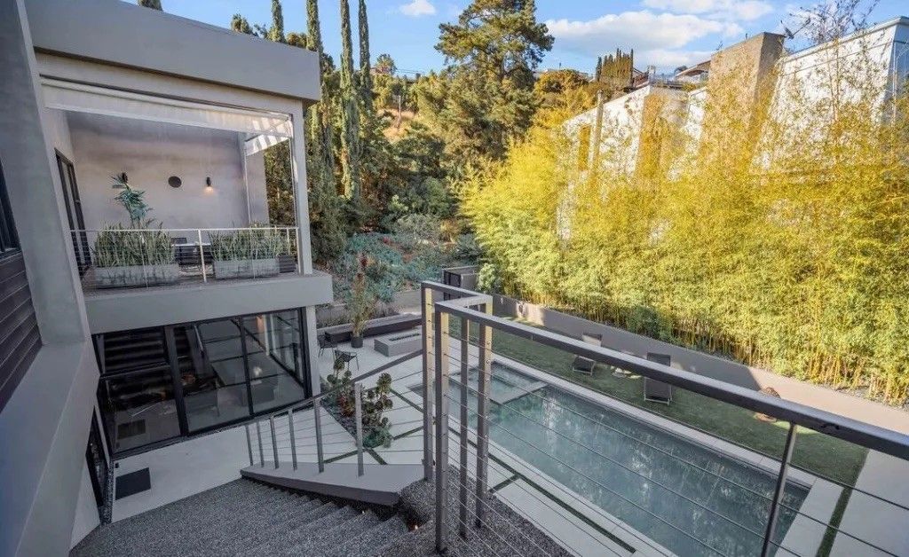 Photo: Courtesy of Redfin
