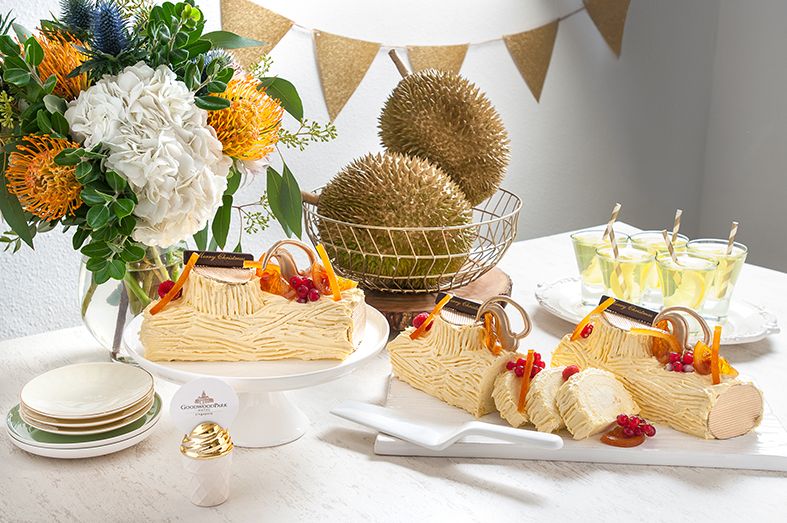 Mao Shan Wang durian Christmas log cake