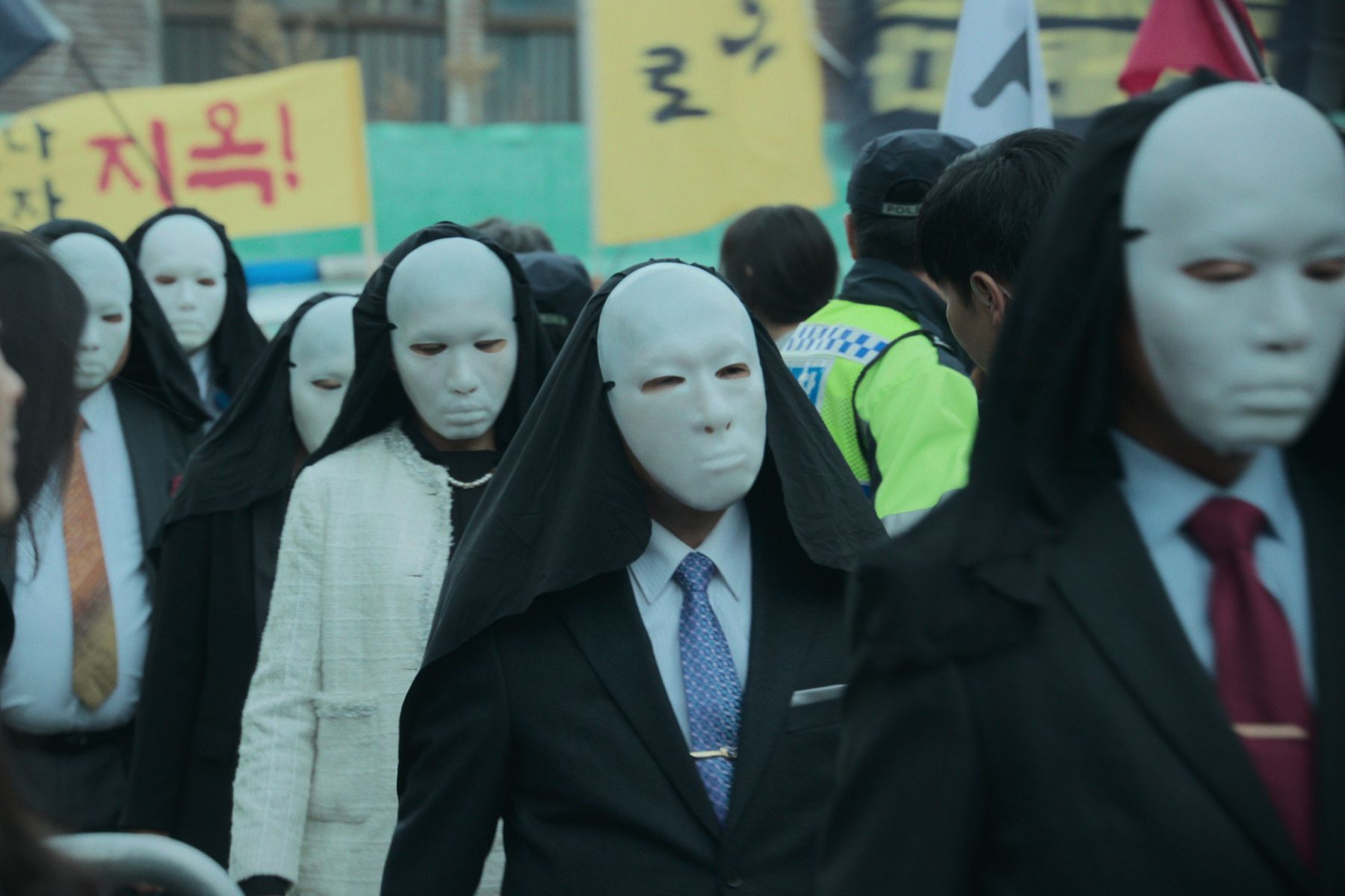 《地獄公使》劇照。圖/Netflix