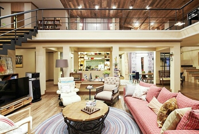 The living room in 'It's Okay, That's Love'