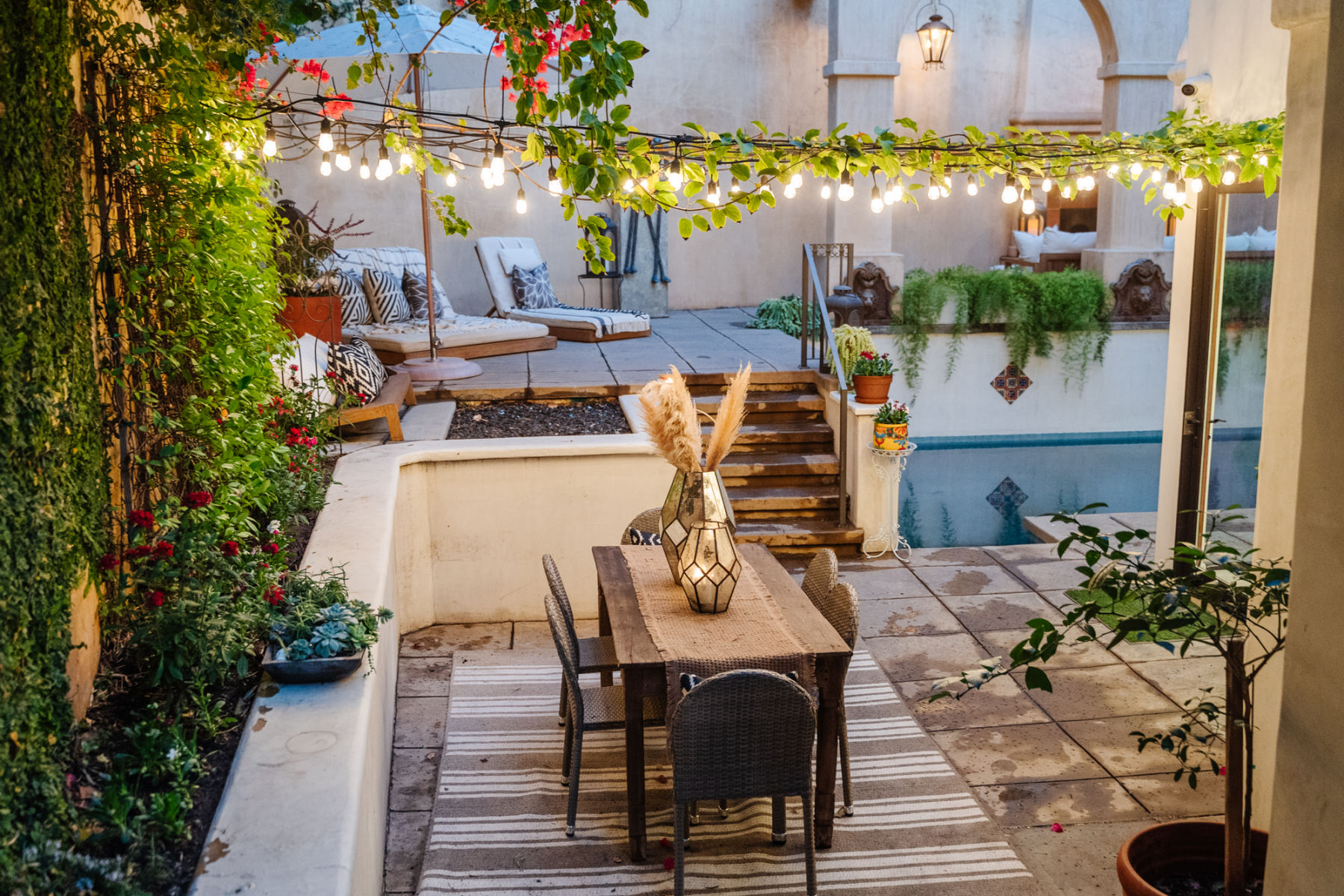The dining area outdoors is perfect for romantic evenings or for relaxing nights with friends