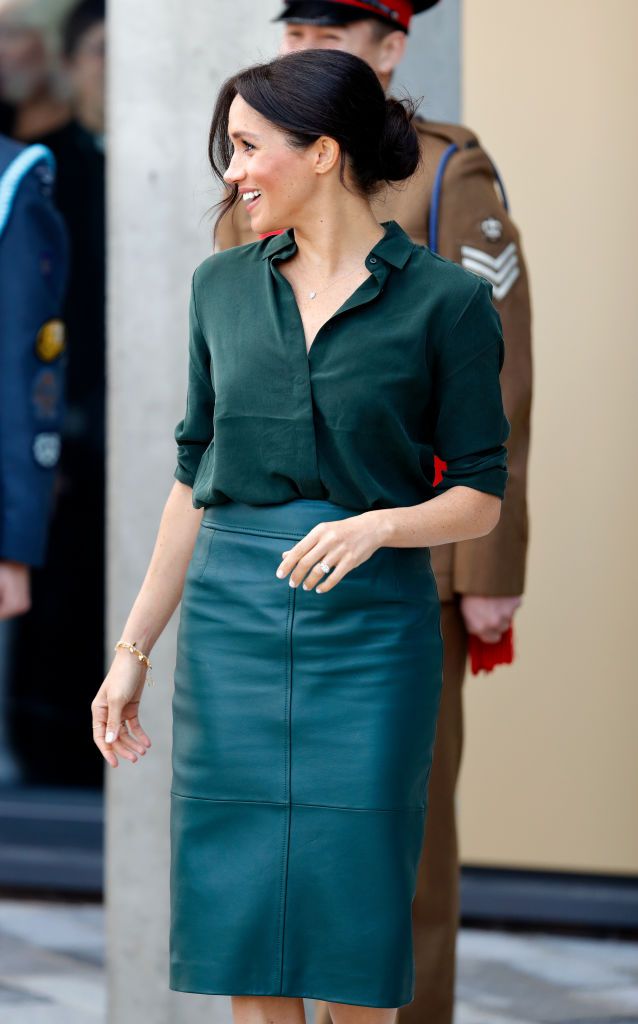 BOGNOR REGIS, UNITED KINGDOM - OCTOBER 03: (EMBARGOED FOR PUBLICATION IN UK NEWSPAPERS UNTIL 24 HOURS AFTER CREATE DATE AND TIME) Meghan, Duchess of Sussex visits the University of Chichester's Engineering and Technology Park on October 3, 2018 in Bognor Regis, England. The Duke and Duchess married on May 19th 2018 in Windsor and were conferred The Duke & Duchess of Sussex by The Queen. (Photo by Max Mumby/Indigo/Getty Images)