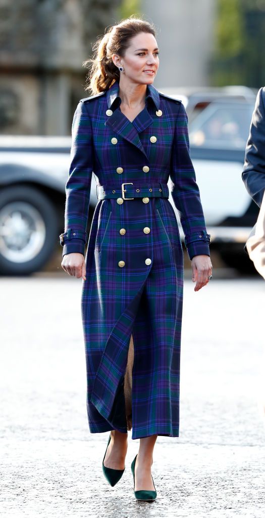 EDINBURGH, UNITED KINGDOM - MAY 26: (EMBARGOED FOR PUBLICATION IN UK NEWSPAPERS UNTIL 24 HOURS AFTER CREATE DATE AND TIME) Catherine, Duchess of Cambridge hosts a drive-in cinema screening of Disney's 'Cruella' for Scottish NHS workers at The Palace of Holyroodhouse on May 26, 2021 in Edinburgh, Scotland. (Photo by Max Mumby/Indigo - Pool/Getty Images)