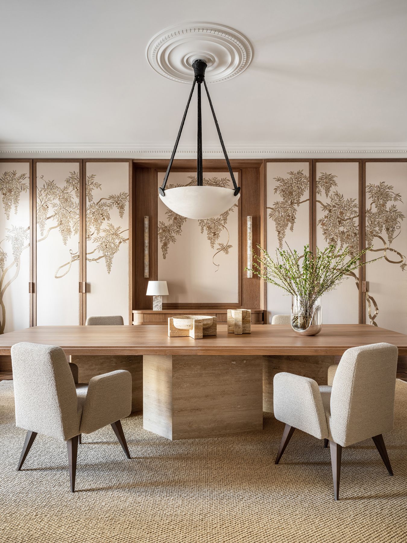 Like the rest of the spaces, the dining room embodies an ethereal ambience
