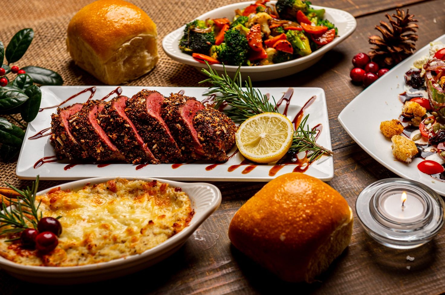 The Filipino noche buena during Christmas eve (Photo: Jed Owen/Unsplash)