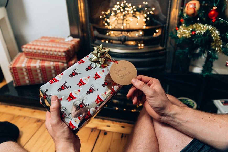Monito-Monita is one of the most exciting parts of Filipino Christmas events (Photo: The Retro Store/Unsplash)