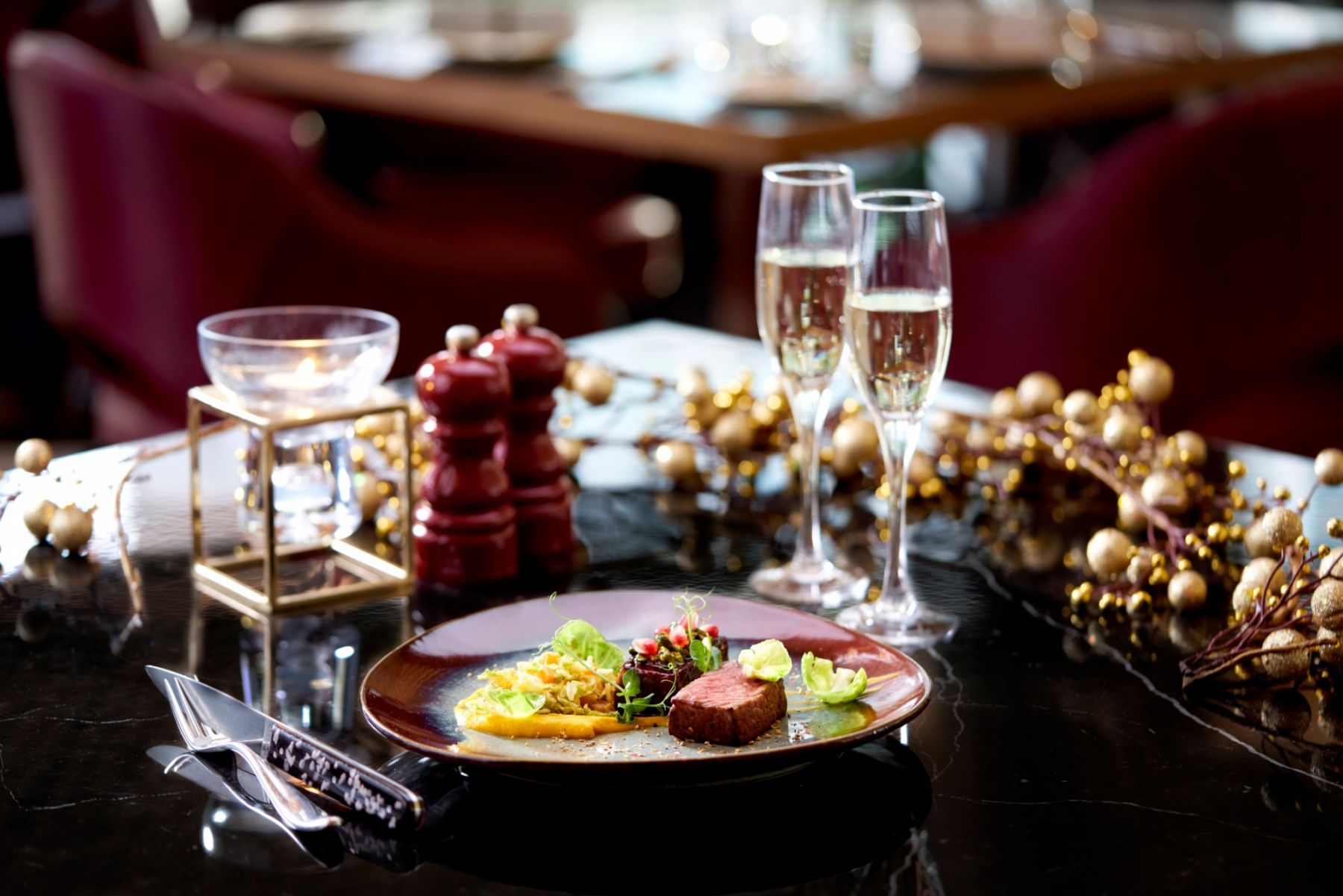 christmas dining hong kong 2021 - tai pan garden lounge the murray