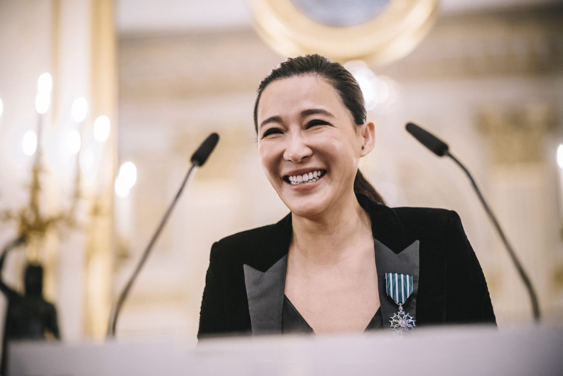 Paris, le 17 novembre 2021. Au ministère de la Culture, pendant la cérémonie de remise des insignes de chevalière de l'Ordre des Arts et Lettres à Cindy Chao, par Roselyne Bachelot, ministre de la Culture.