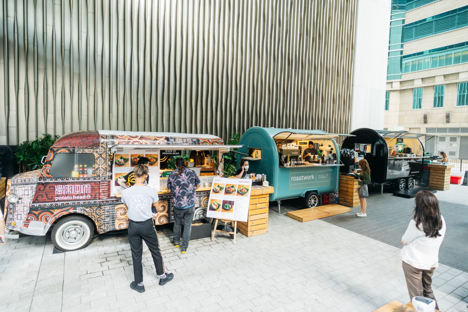 best hong kong events december 2021 - tong chong street market