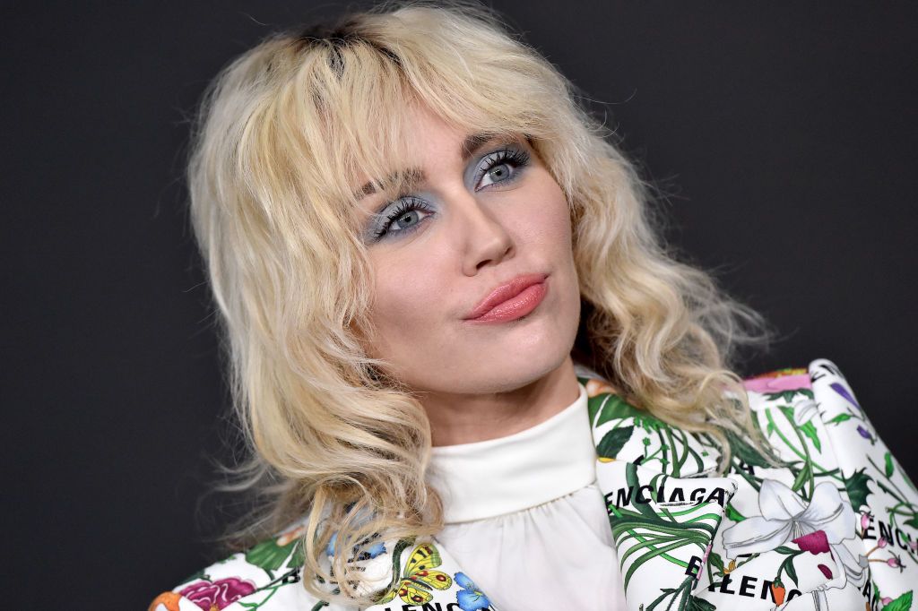 LOS ANGELES, CALIFORNIA - NOVEMBER 06: Miley Cyrus attends the 10th Annual LACMA Art+Film Gala presented by Gucci at Los Angeles County Museum of Art on November 06, 2021 in Los Angeles, California. (Photo by Axelle/Bauer-Griffin/FilmMagic)