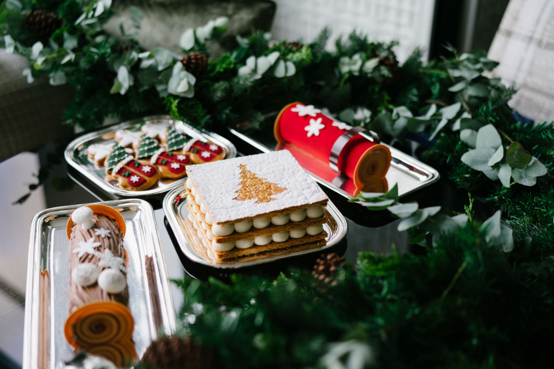 best christmas pastries and desserts hong kong 2021 - rosewood Butterfly Patisserie