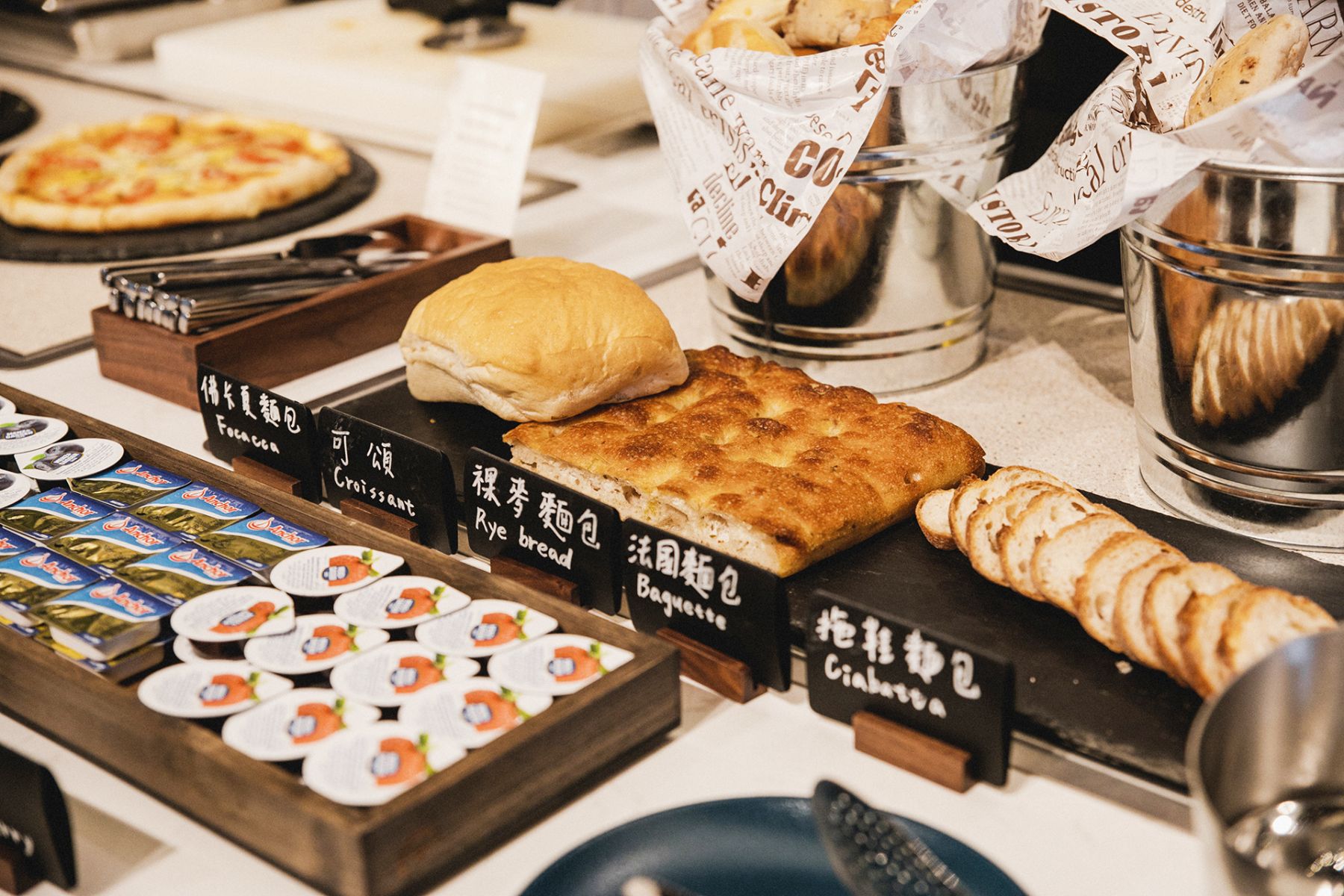 3.桃園-COZZI Blu 和逸飯店.桃園館