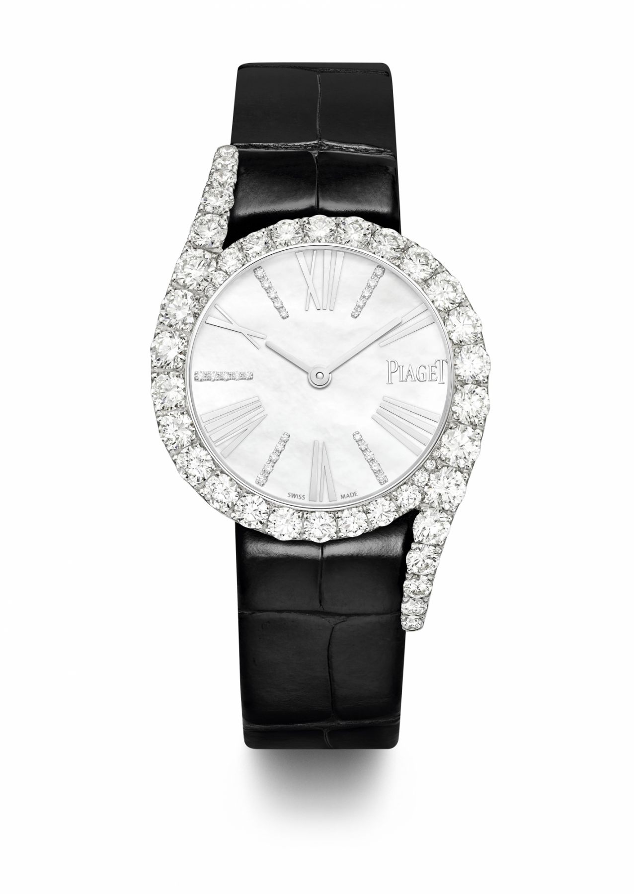 Re-interpretation of a vintage piece from 1973, this model features an elegant round case sublimated by two asymmetrical extended lugs that are cambered in order to perfectly fit any wrist. The voluptuous nature of its silhouette is accentuated by a bezel set with dazzling progressive brilliant-cut diamonds. Its pure, mother-of-pearl dial with alternating diamons-set indexes and white gold Roman numerals radiates an extremely contemporary aura of femininity.