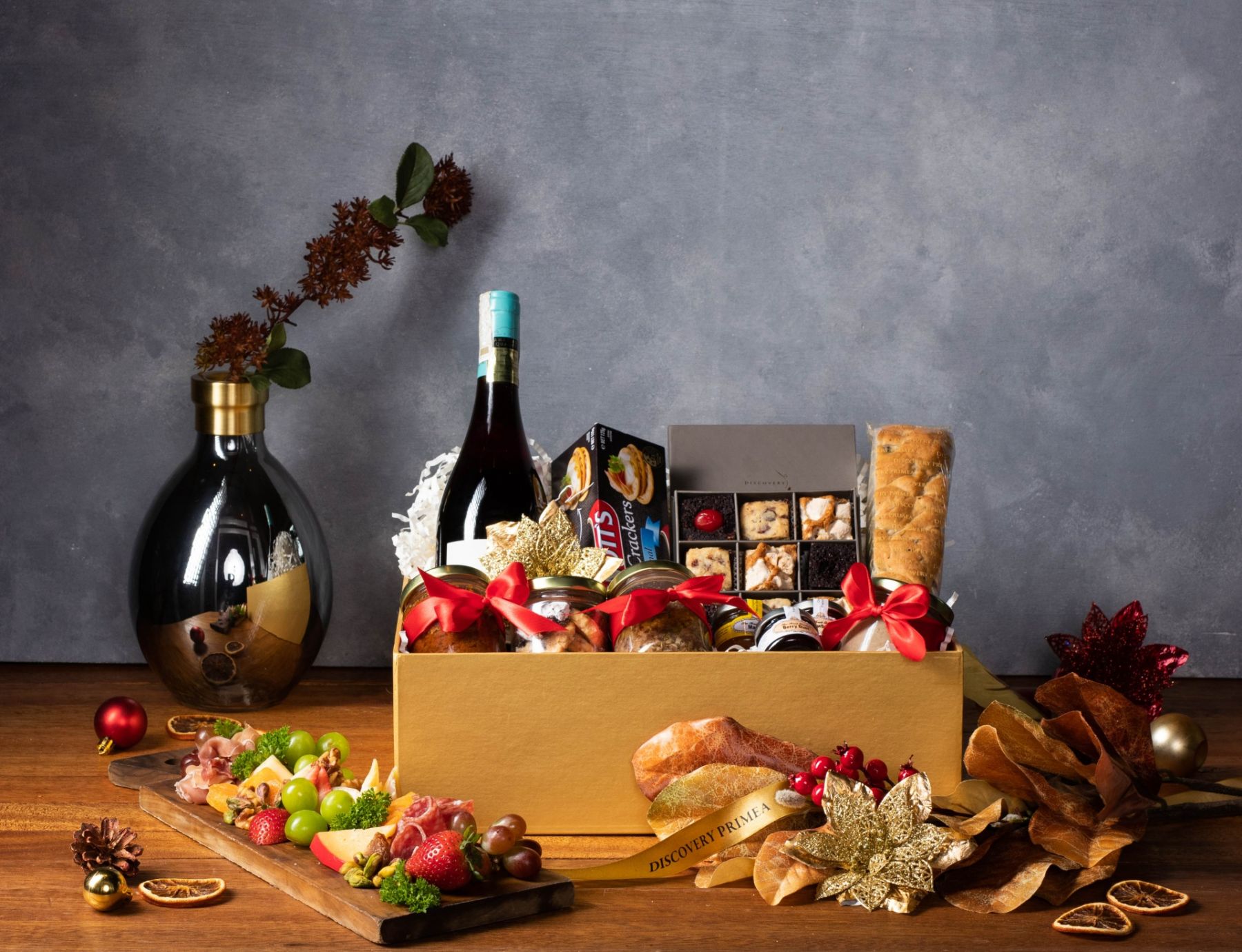 Holiday Hampers 2021 Chocolates, Wine, Charcuterie, and More Tatler Asia