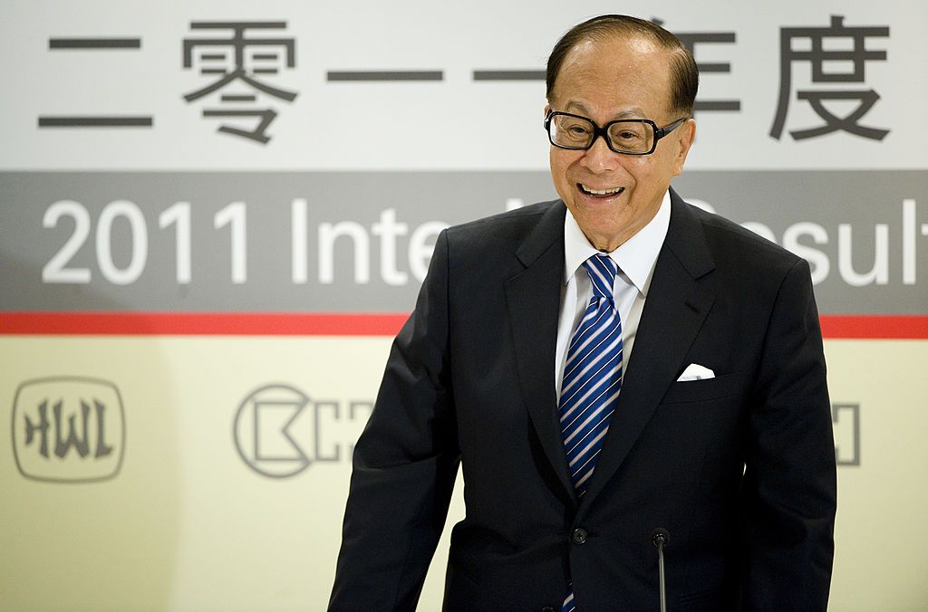 HONG KONG - AUGUST 04: (CHINA OUT) Li Ka-shing, chairman of Hutchison Whampoa Ltd. and Cheung Kong Holdings Ltd., attends the press conference of the 2011 Interim Results Announcement on August 4, 2011 in Hong Kong, China. Cheung Kong Holdings Limited, gained 169 percent to 33.3 billion Hong Kong dollar (14.27 billion USD) in first half-year profit. And Hutchison Whampoa added 632 percent to 46.3 billion Hong Kong dollar (5.95 billion USD). (Photo by Visual China Group via Getty Images)