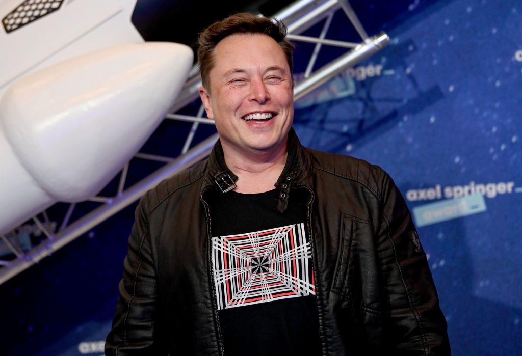 BERLIN, GERMANY DECEMBER 01: SpaceX owner and Tesla CEO Elon Musk poses on the red carpet of the Axel Springer Award 2020 on December 01, 2020 in Berlin, Germany. (Photo by Britta Pedersen-Pool/Getty Images)