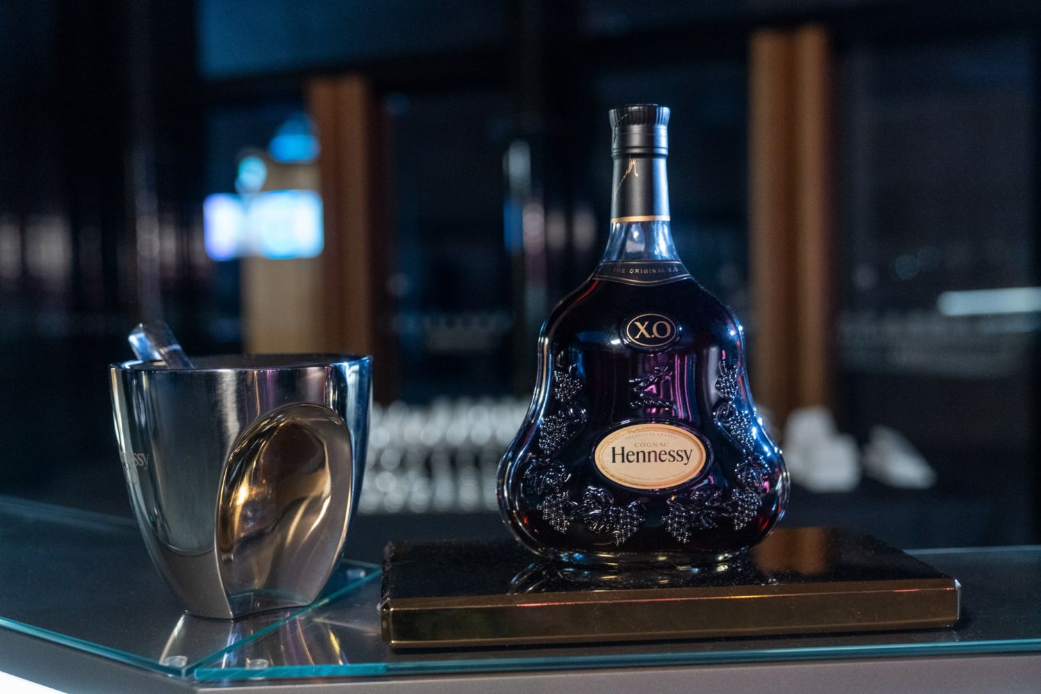 Hennessy X.O. got our guests in the spirit. (Photo: Gary Li)