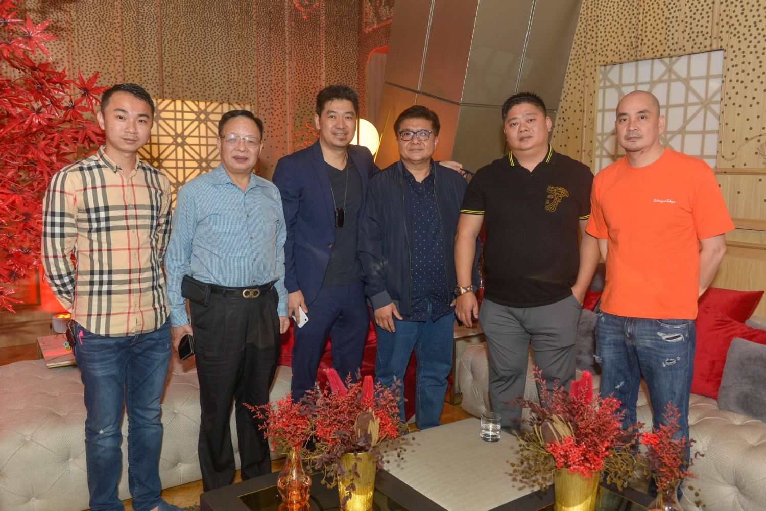 Richard Lim (fourth from the left) with other guests at the VIP dinner