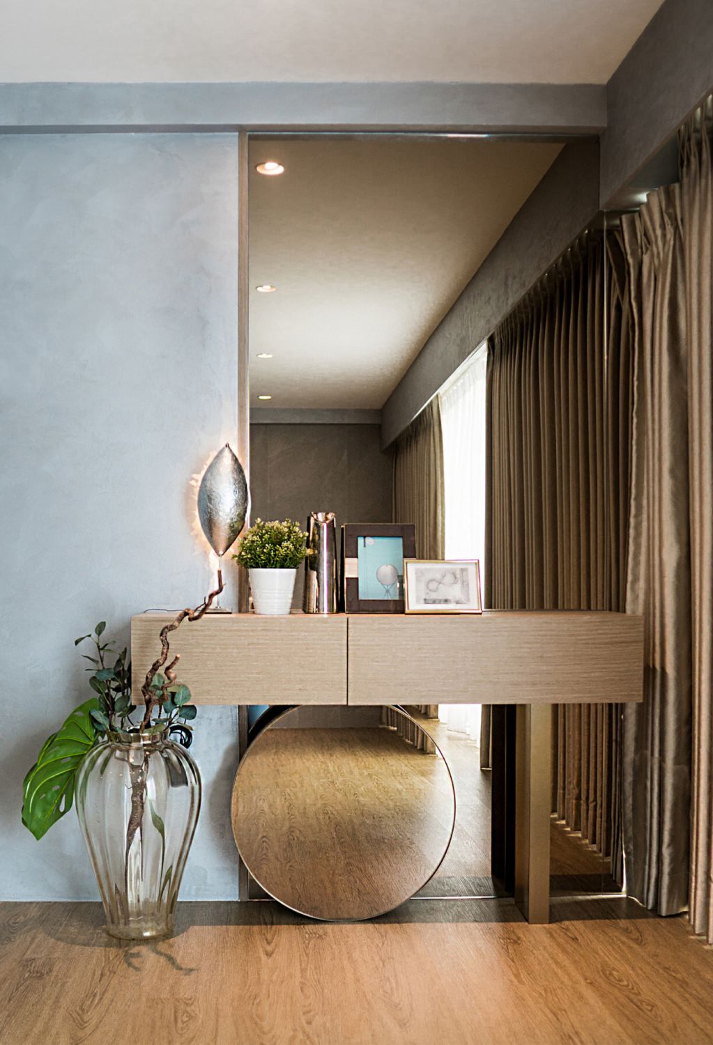 Cheah specially designed this sculptural side console in the master bedroom