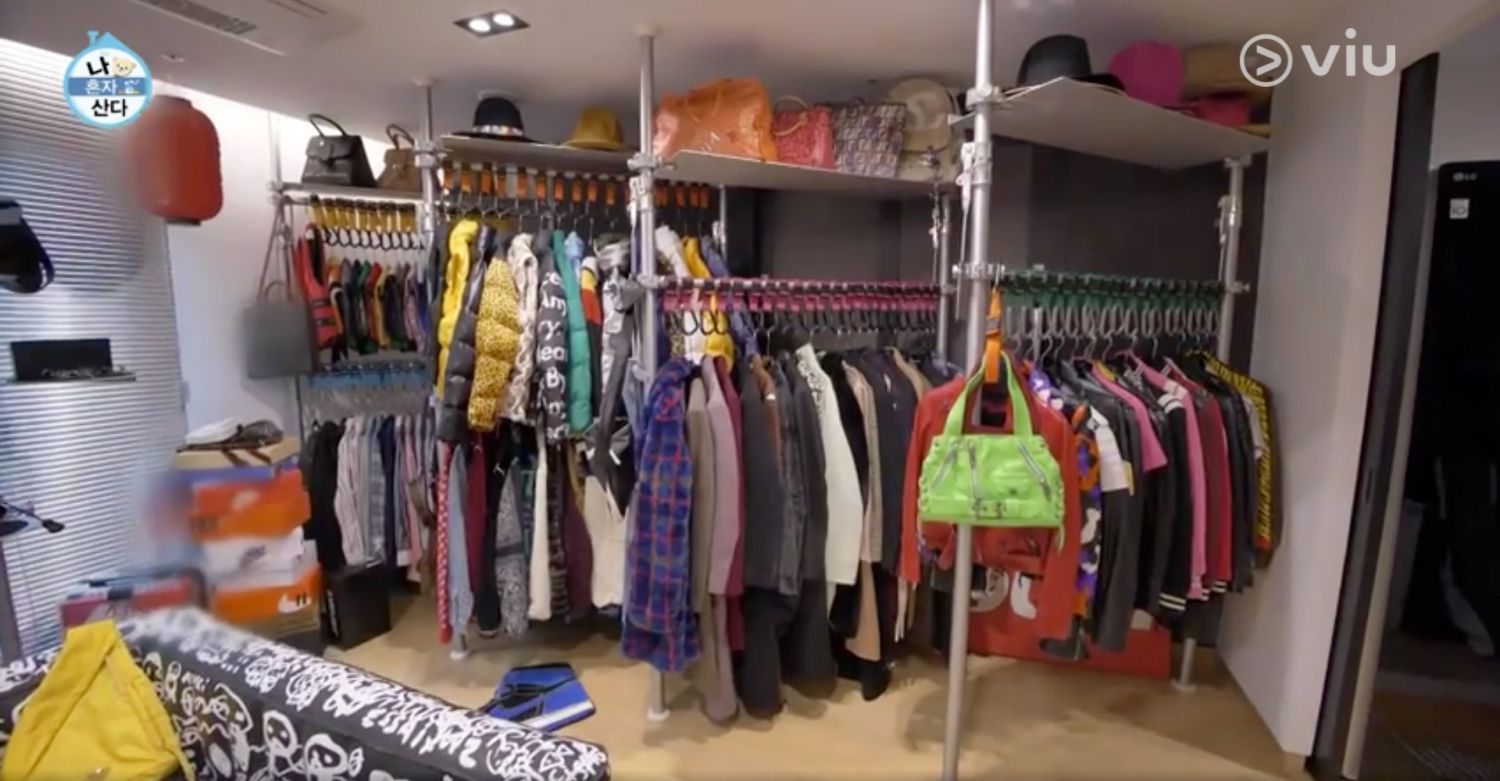 The singer took stylish cues from fashion boutiques to display her designer threads
