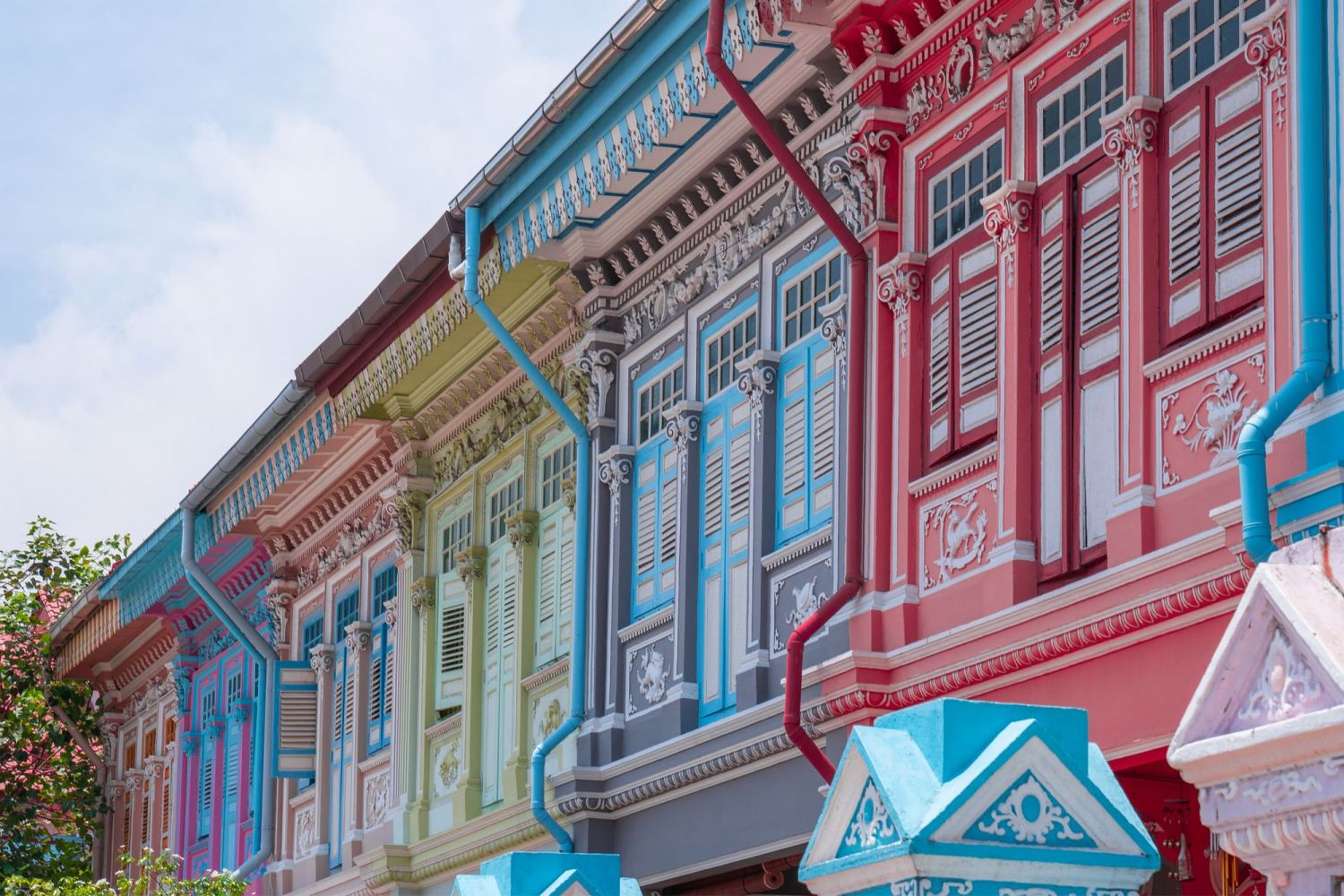 The colourful exterior of a row of heritage shophouses along Joo Chiat (Photo: Winel Sutanto / Unsplash)