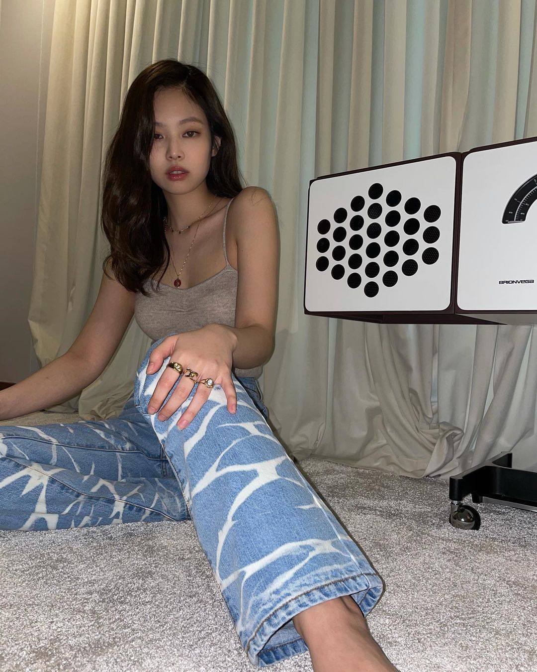 The vintage Radiofonografo radio is a timeless favourite amongst tastemakers (Image: Jennie/@jennierubyjane)