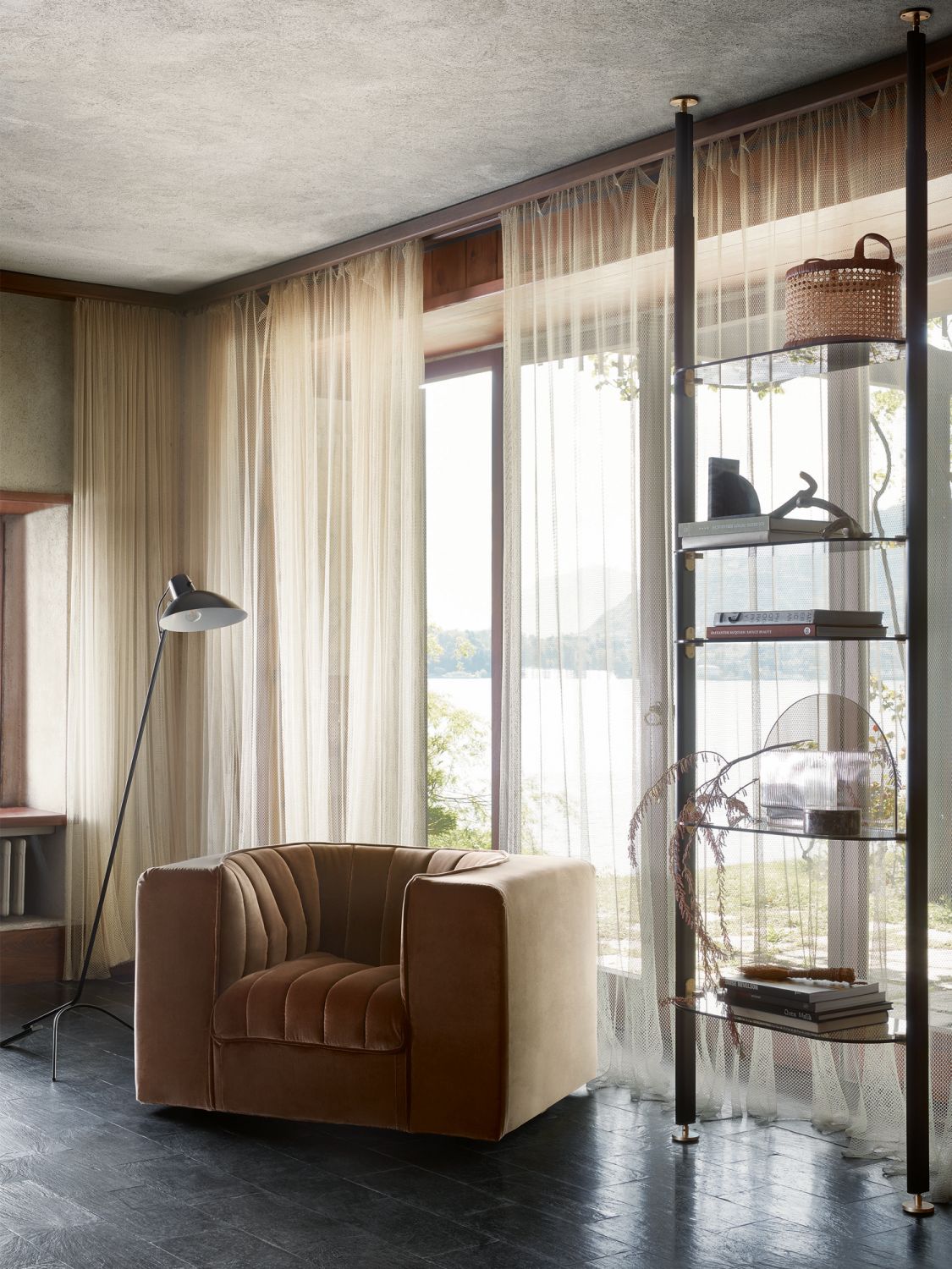 Arflex 9000 armchair by Tito Agnoli, from Space Furniture