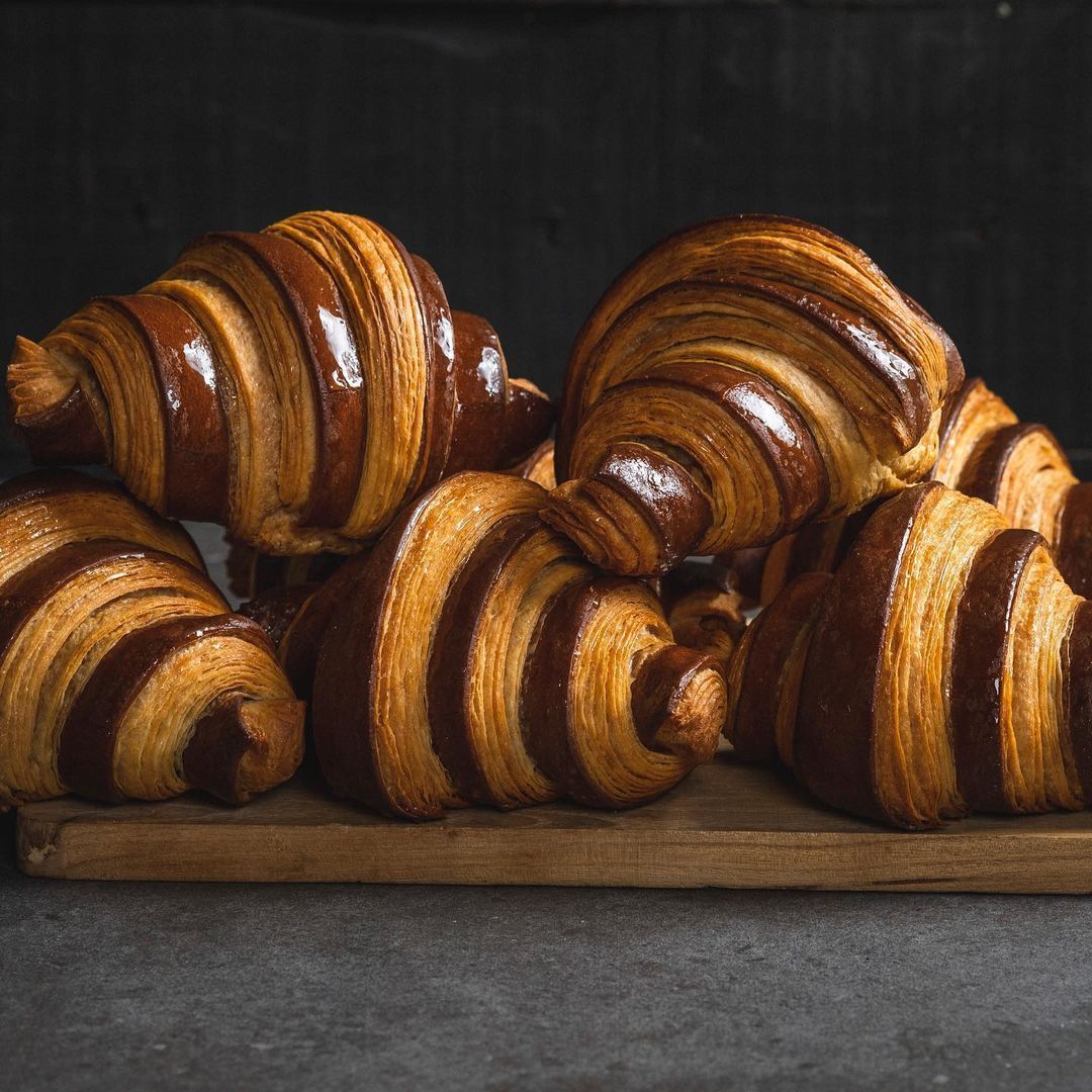 Where to Order Cake, Lechon, Burgers, Pizza, Lechon and More in and Around Metro Manila Tatler