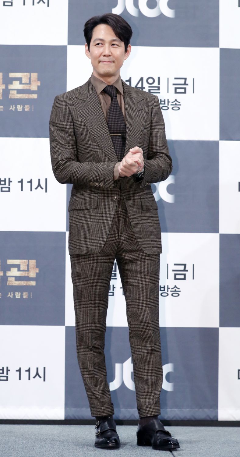SEOUL, SOUTH KOREA - JUNE 13 : Lee Jung-Jae attends the JTBC drama 'Chief of Staff' premiere at Imperial Palace Hotel  on June 13, 2019 in Seoul, South Korea.(Photo by JTBC PLUS/Imazins via Getty Images)