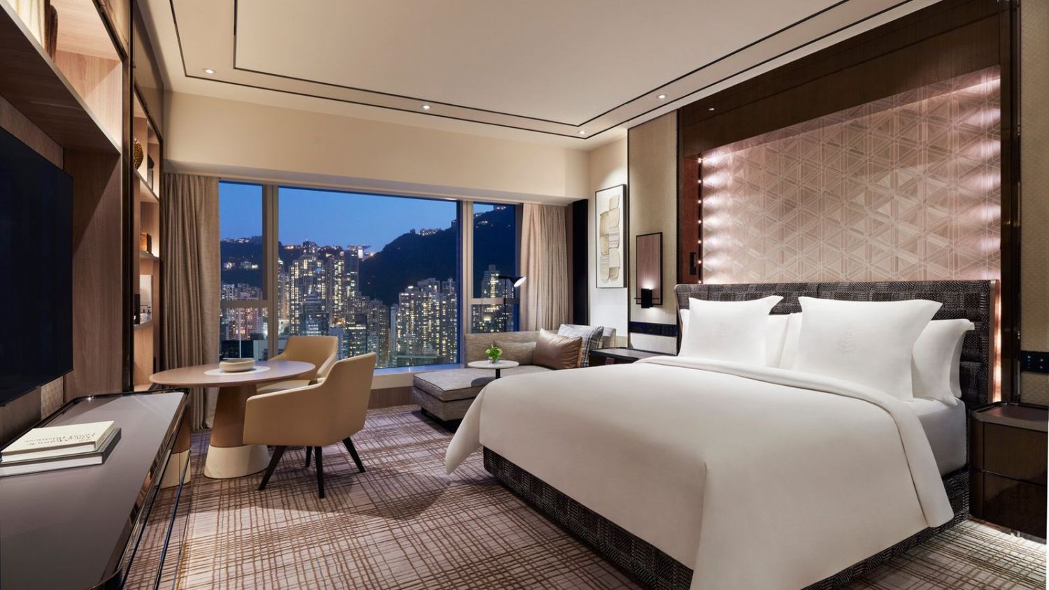best hong kong staycations - chinese new year 2022 - four seasons hong kong.