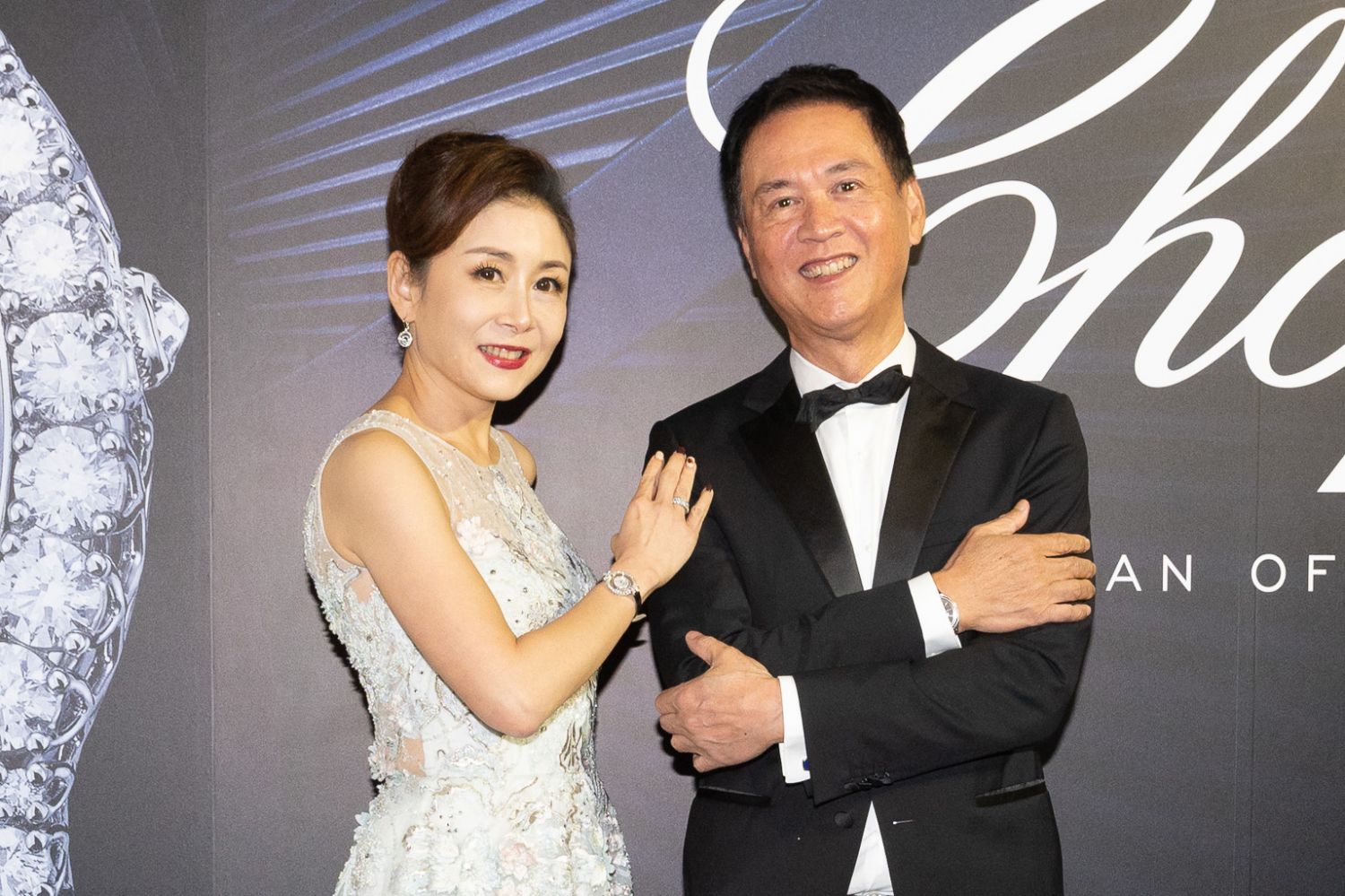 Tatler Ball 主持人(左)曲艾玲